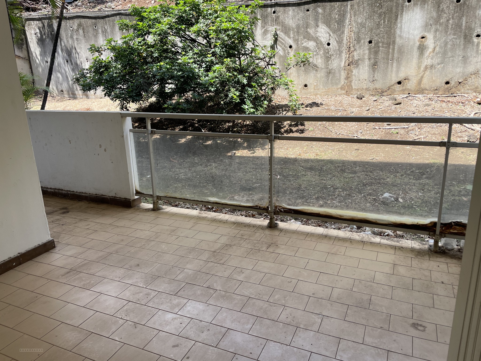 F4 de 94 m2 plus terrasse sur Saint Denis — photo 2