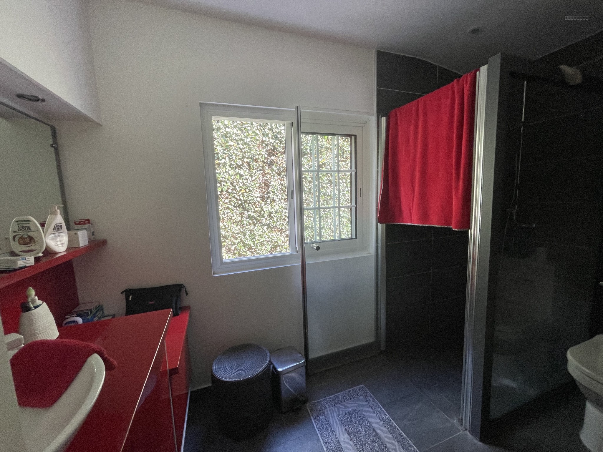 Charmante villa F5 avec piscine vue mer  sur terrain 800 m2 La Colline des Camélias — photo 9