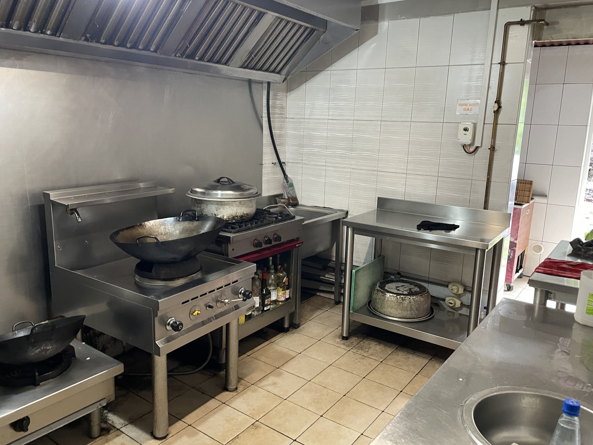 A vendre local restauration de 145 m2 avec un f4 de 110 m2 à l'étage sur Sainte Rose — photo 10