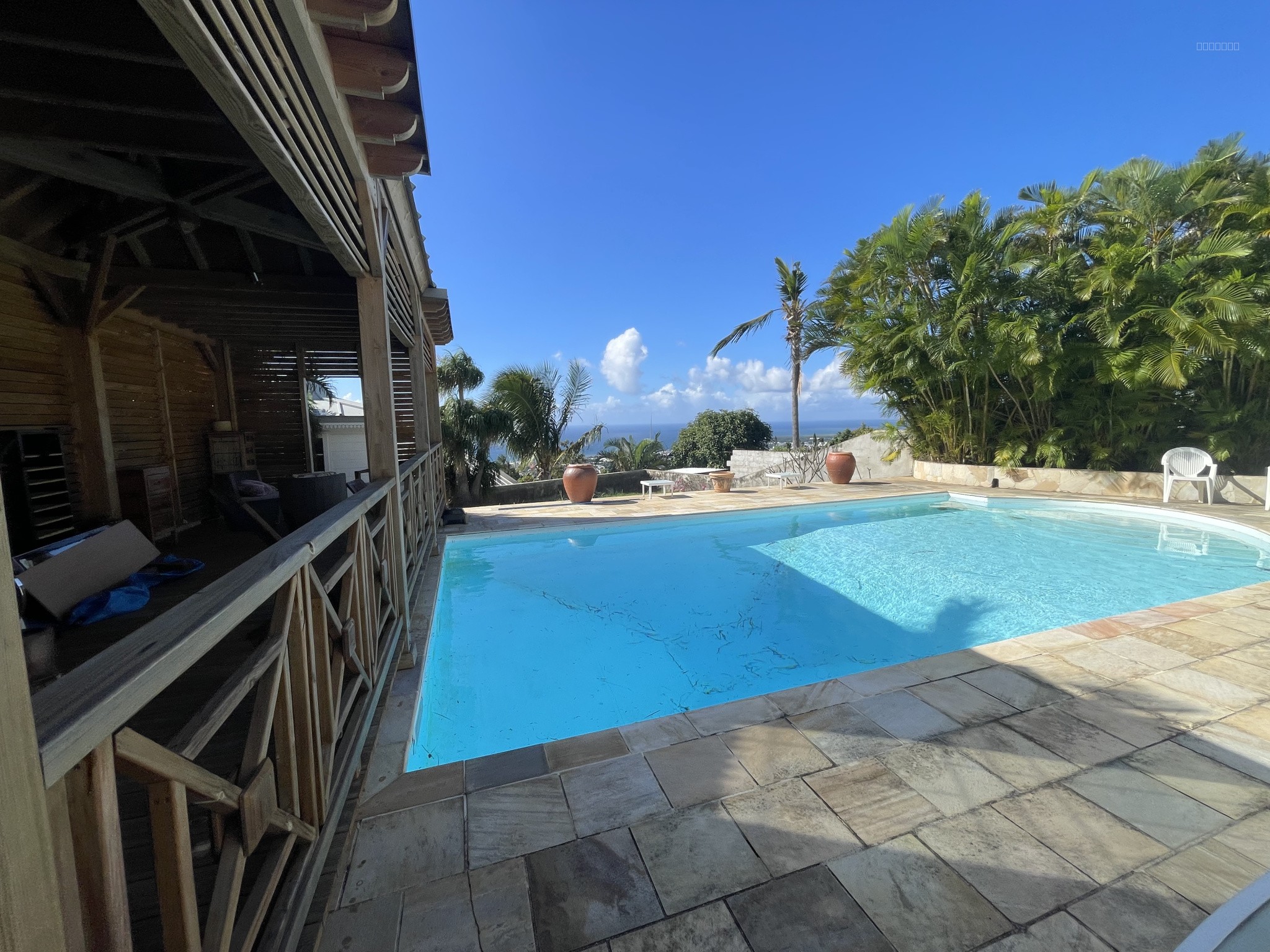 Charmante villa F5 avec piscine vue mer  sur terrain 800 m2 La Colline des Camélias — photo 7