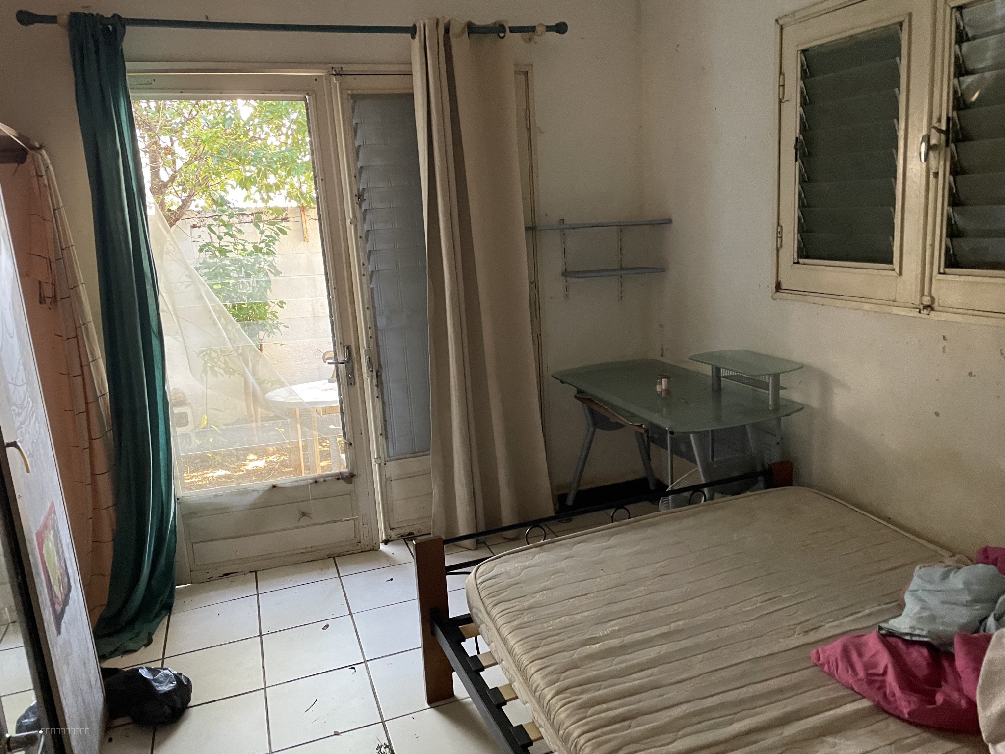 Maison F4 sur terrain de 525 m2 sur Saint Pierre Centre ville — photo 8