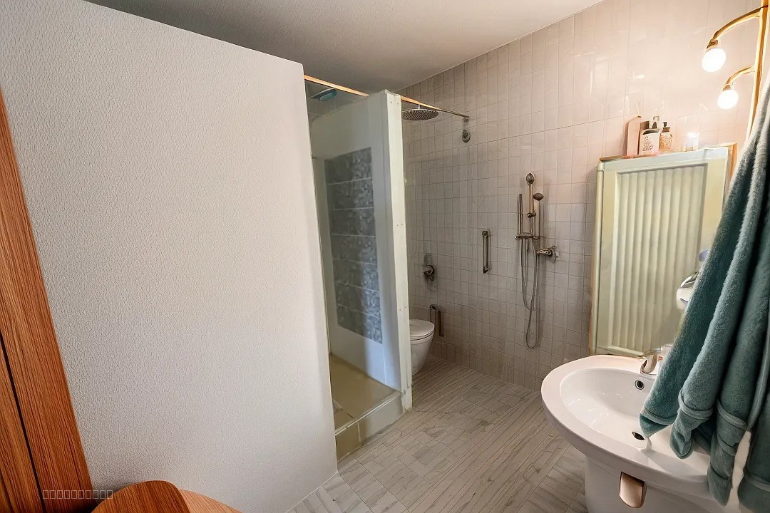 À vendre : Appartement T4 de 85 m2 au Centre-Ville de Saint-Denis, — photo 6