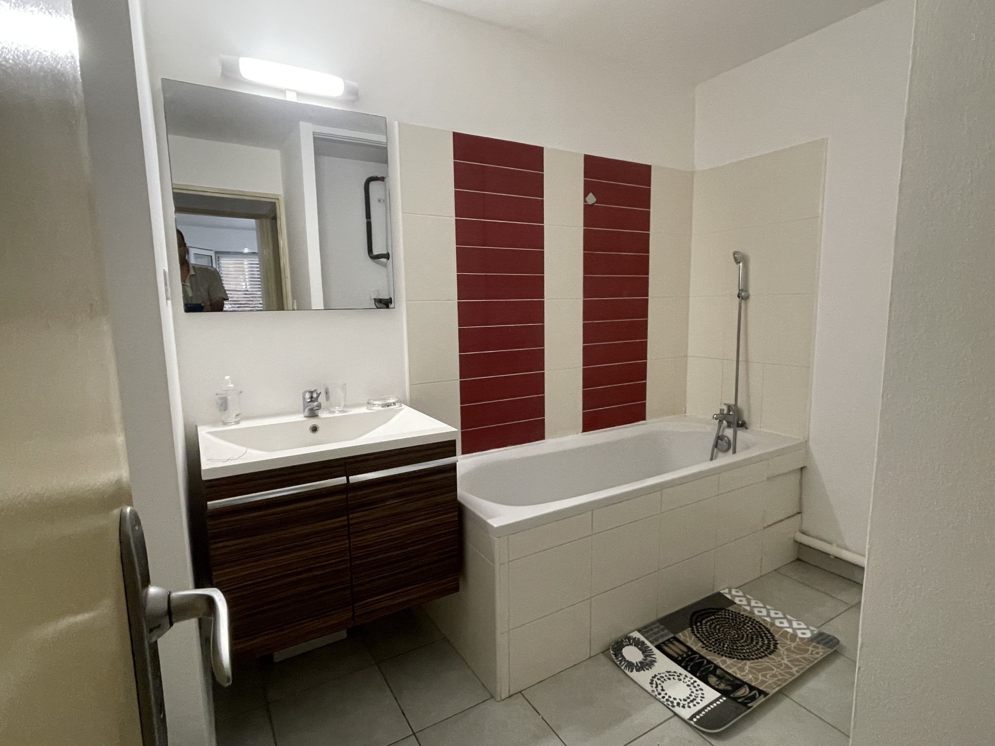 F2 meublé de 42 m2 avec espace extérieur — photo 5