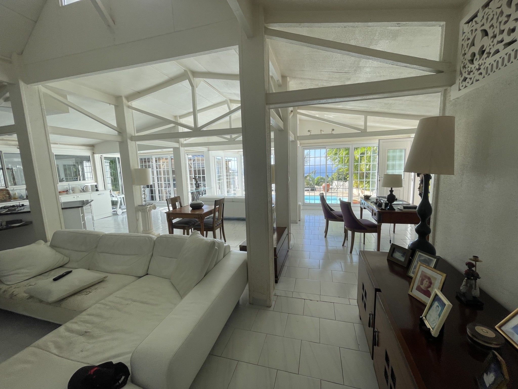 Charmante villa F5 avec piscine vue mer  sur terrain 800 m2 La Colline des Camélias — photo 3
