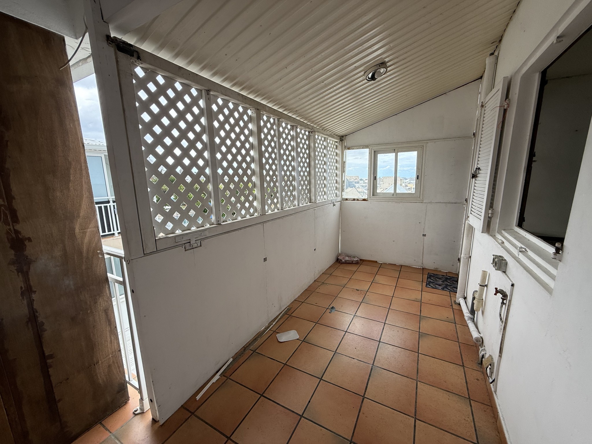 À vendre : Appartement T4 de 85 m2 au Centre-Ville de Saint-Denis, — photo 8