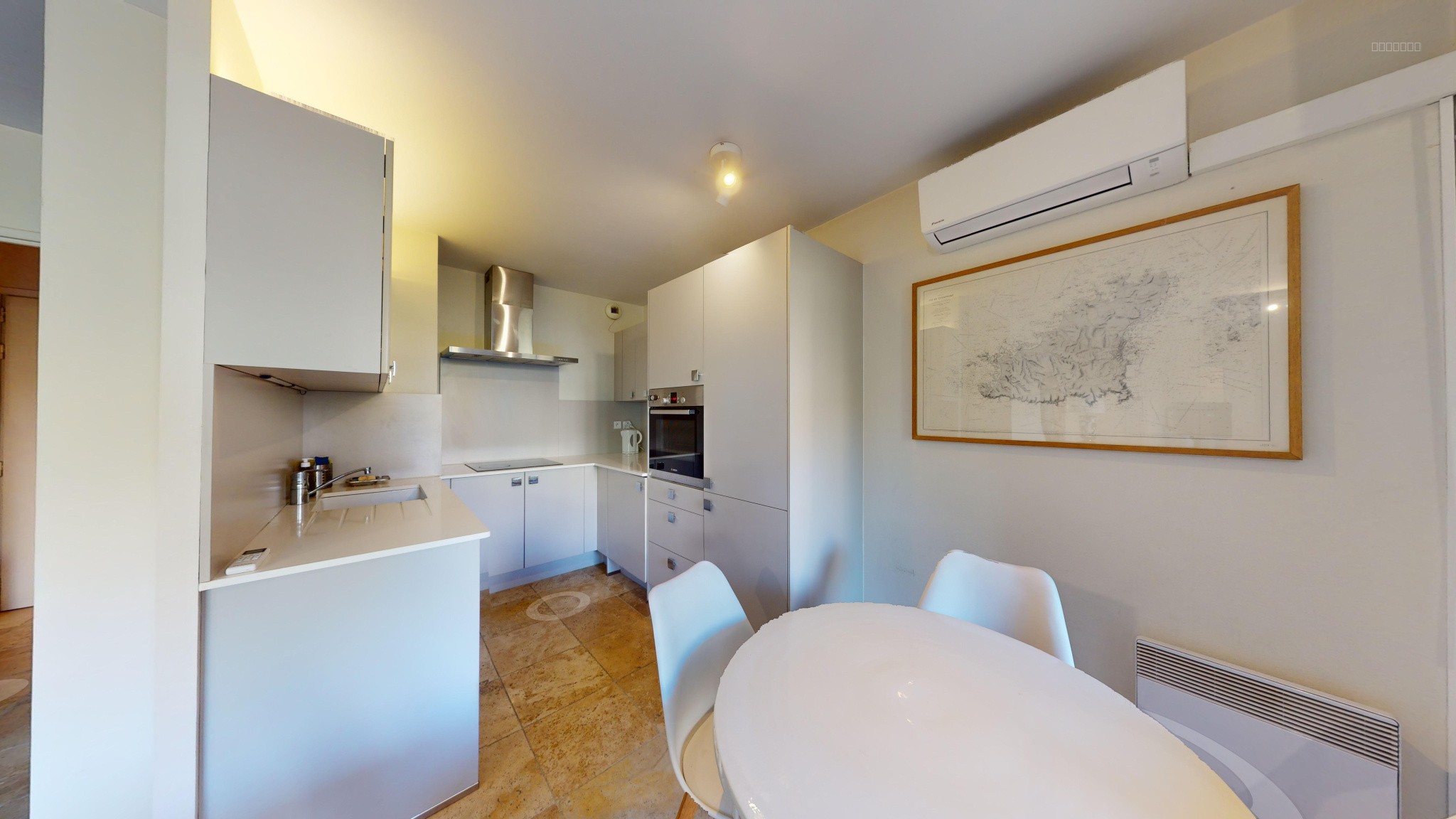 Toulouse   Quartier des Carmes : appartement T2 meublé de 49,59 m2 avec terrasse et cellier — photo 3