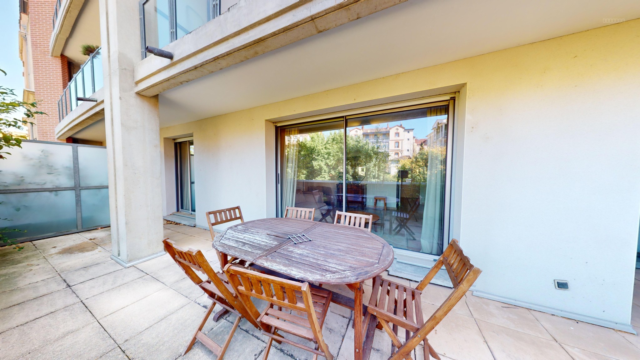 Toulouse   Quartier des Carmes : appartement T2 meublé de 49,59 m2 avec terrasse et cellier — photo 5