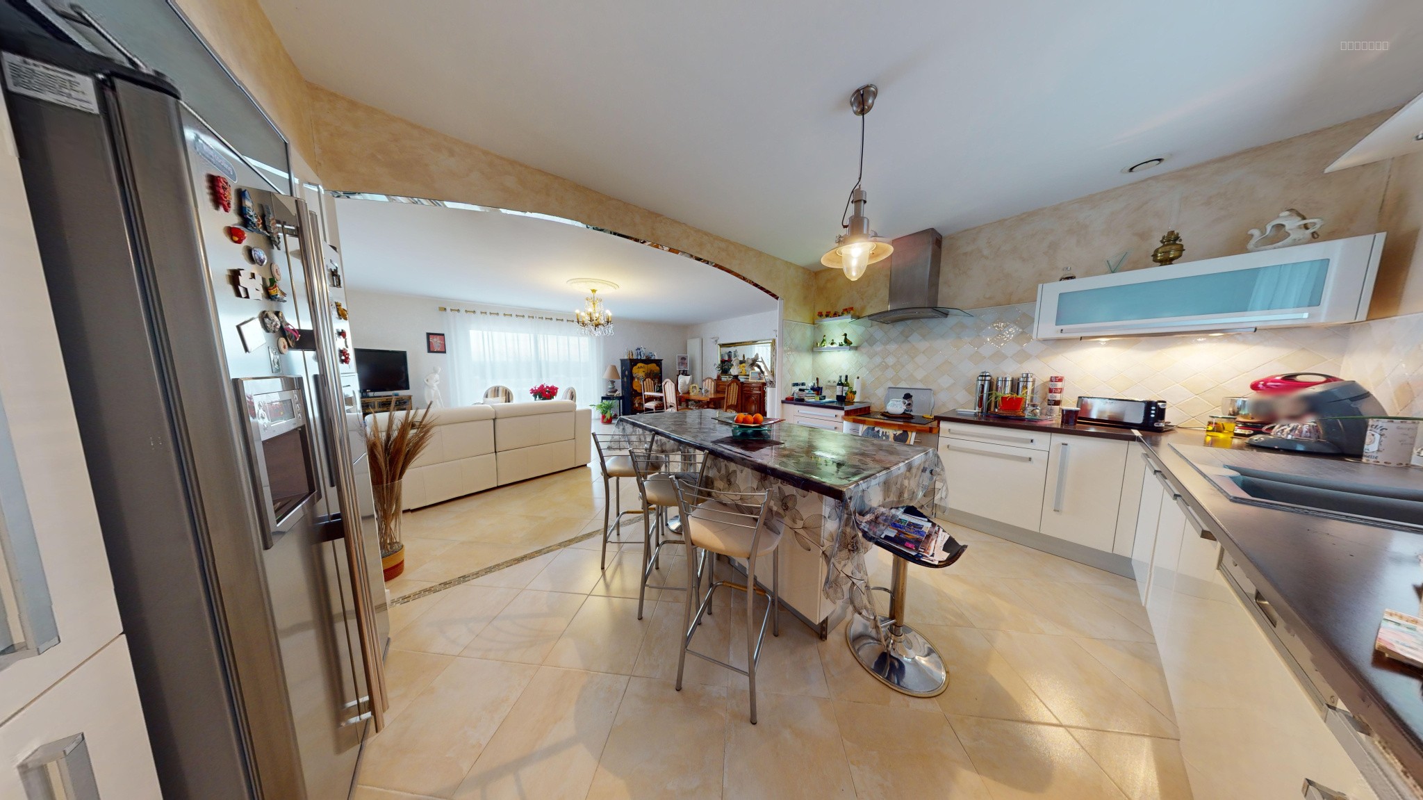 À VENDRE - Secteur L'Isle-Jourdain - Maison T4 lumineuse avec grand terrain arboré — photo 7