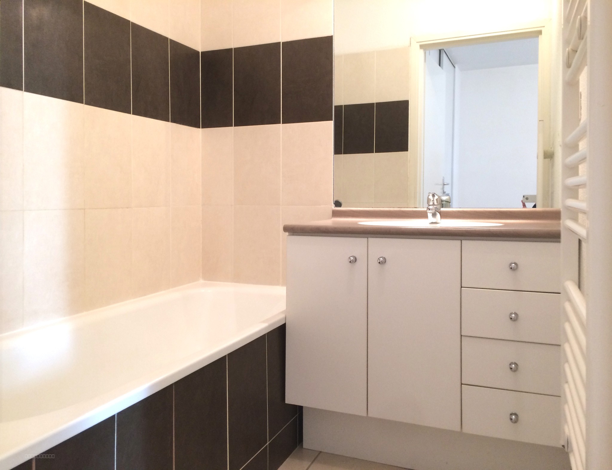 À vendre   Appartement T2 avec terrasse et parkings   Tournefeuille (31170) — photo 4