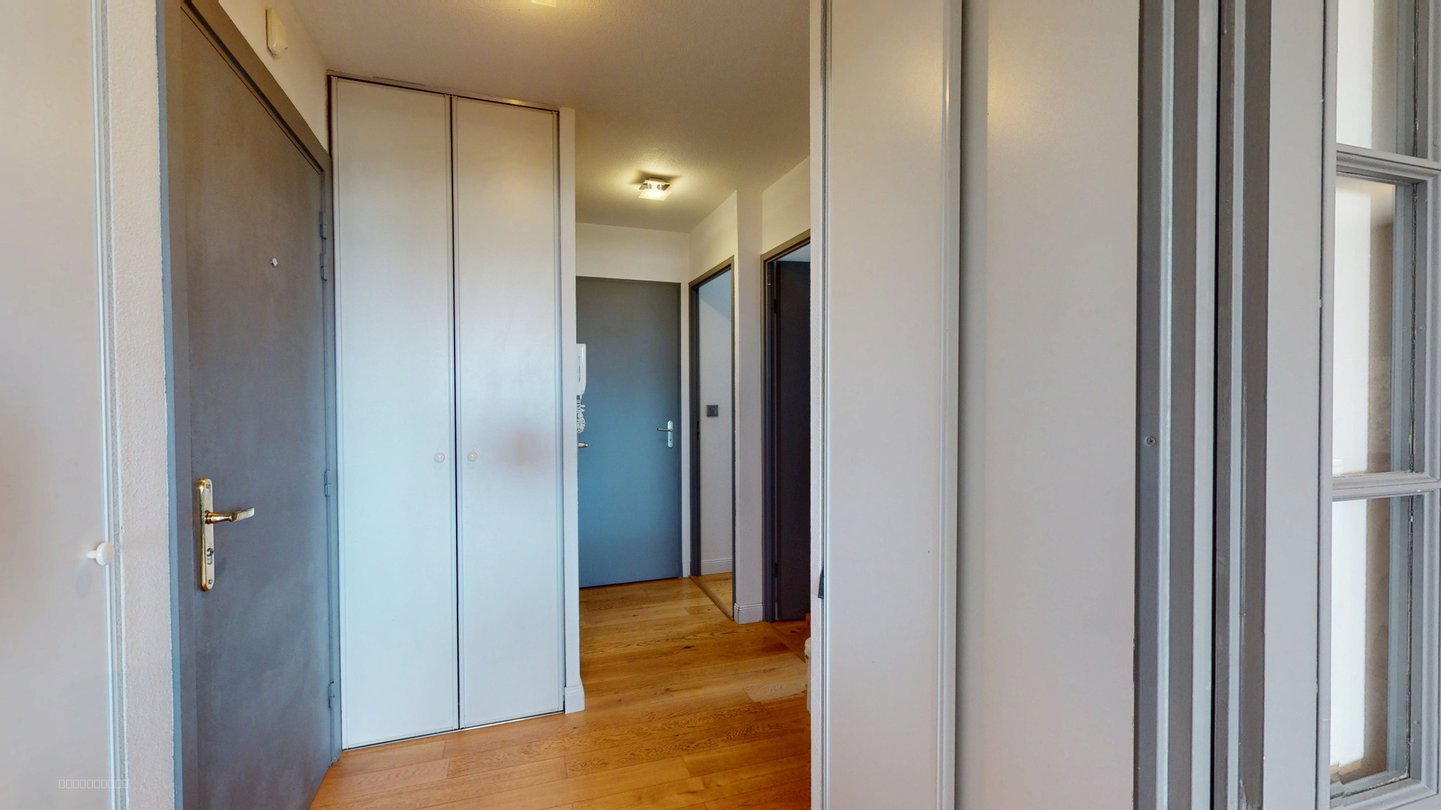 APPARTEMENT T.3 AVEC GARAGE ET PARKING A SAINT-MARTIN-DU-TOUCH. — photo 10