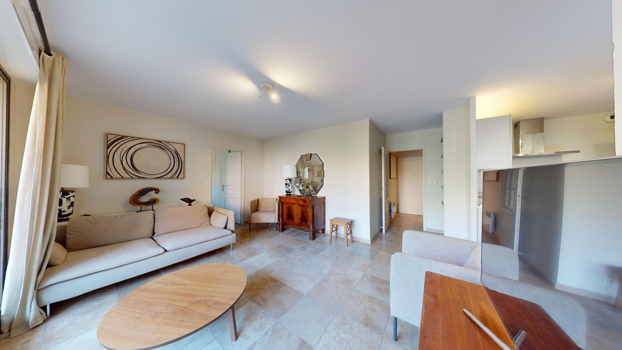 Toulouse   Quartier des Carmes : appartement T2 meublé de 49,59 m2 avec terrasse et cellier — photo 2