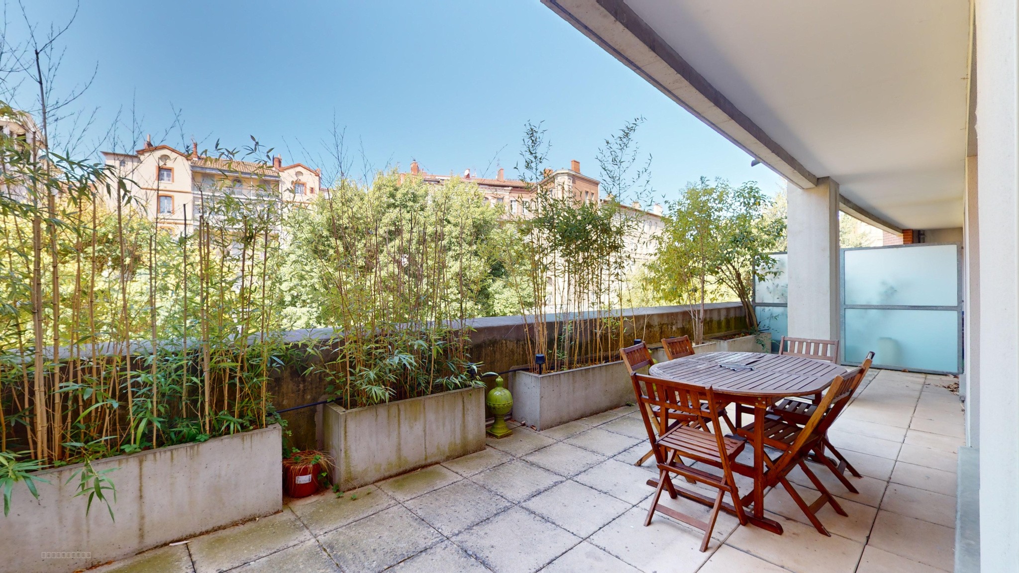 Toulouse   Quartier des Carmes : appartement T2 meublé de 49,59 m2 avec terrasse et cellier — photo 4