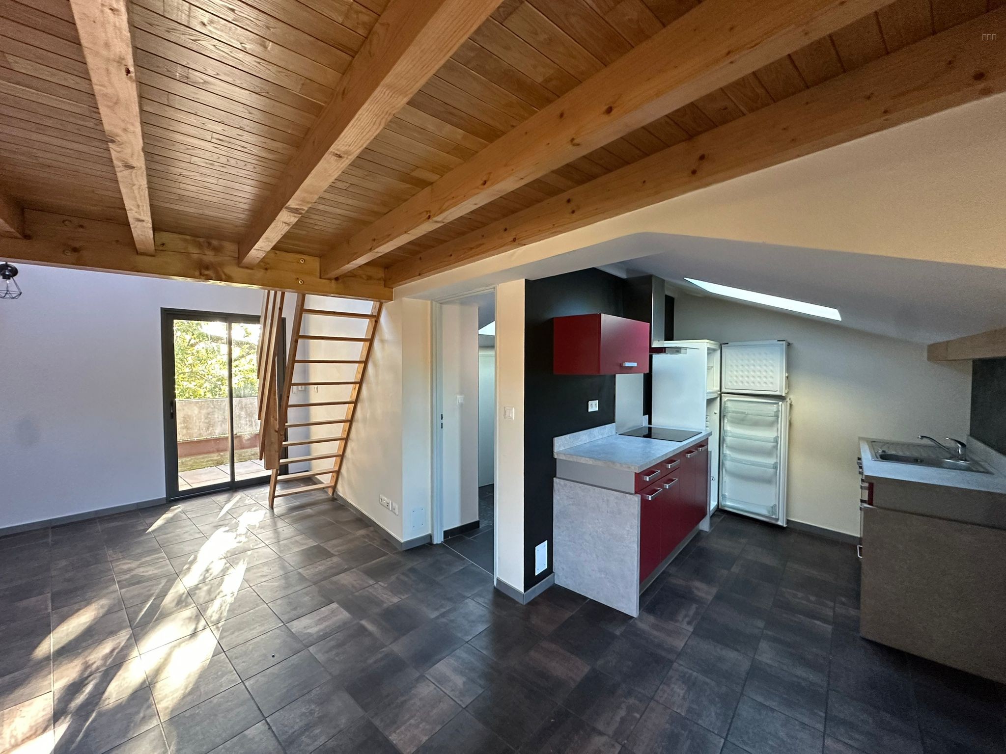 Appartement À Vendre   Charmant T1bis à Léguevin   40 m2 — photo 3