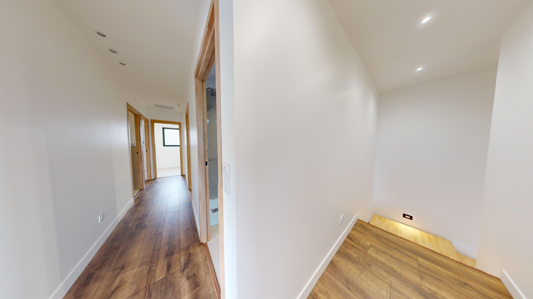 Cornebarrieu maison contemporaine de 200 m2 de type 6 — photo 18
