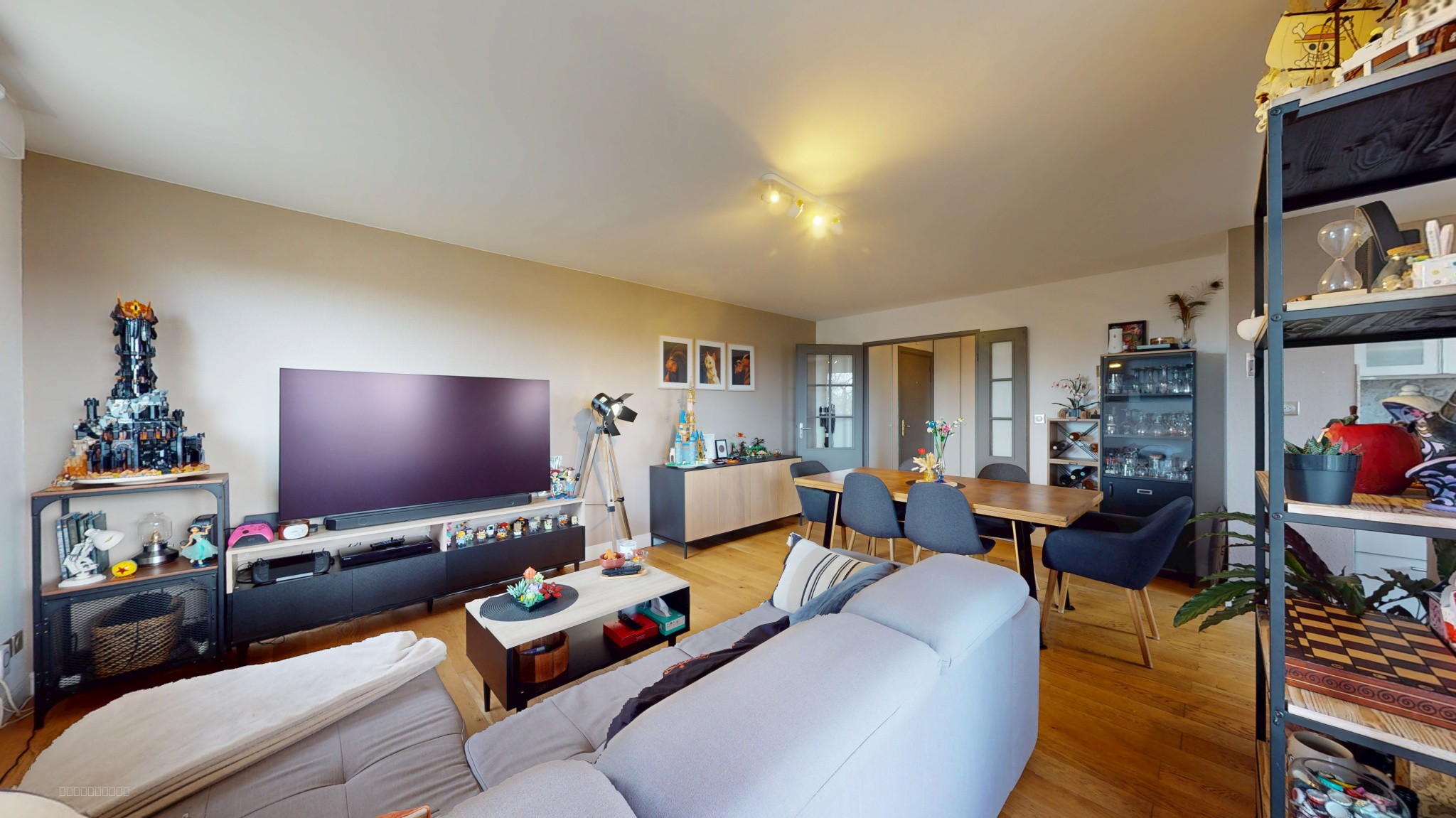 APPARTEMENT T.3 AVEC GARAGE ET PARKING A SAINT-MARTIN-DU-TOUCH. — photo 8