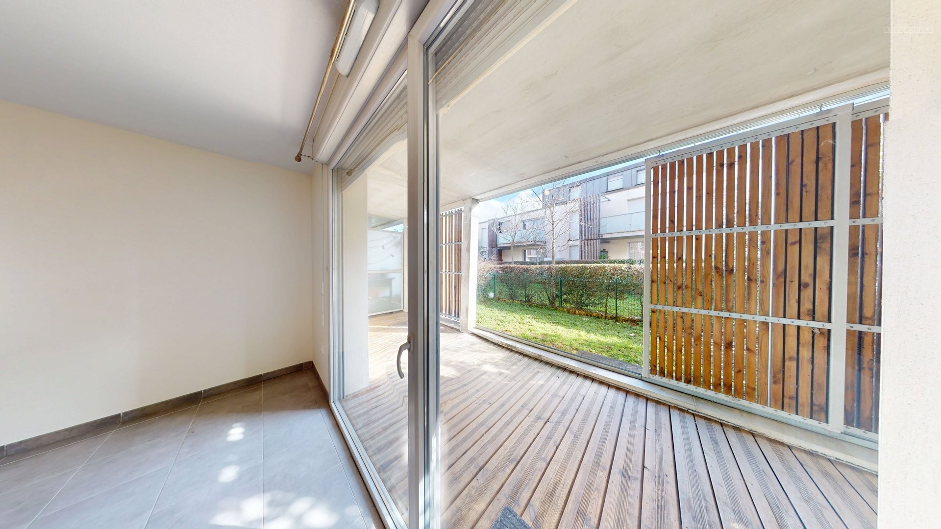 Appartement T2 46 m2 rez de jardin + parking sous sol — photo 9
