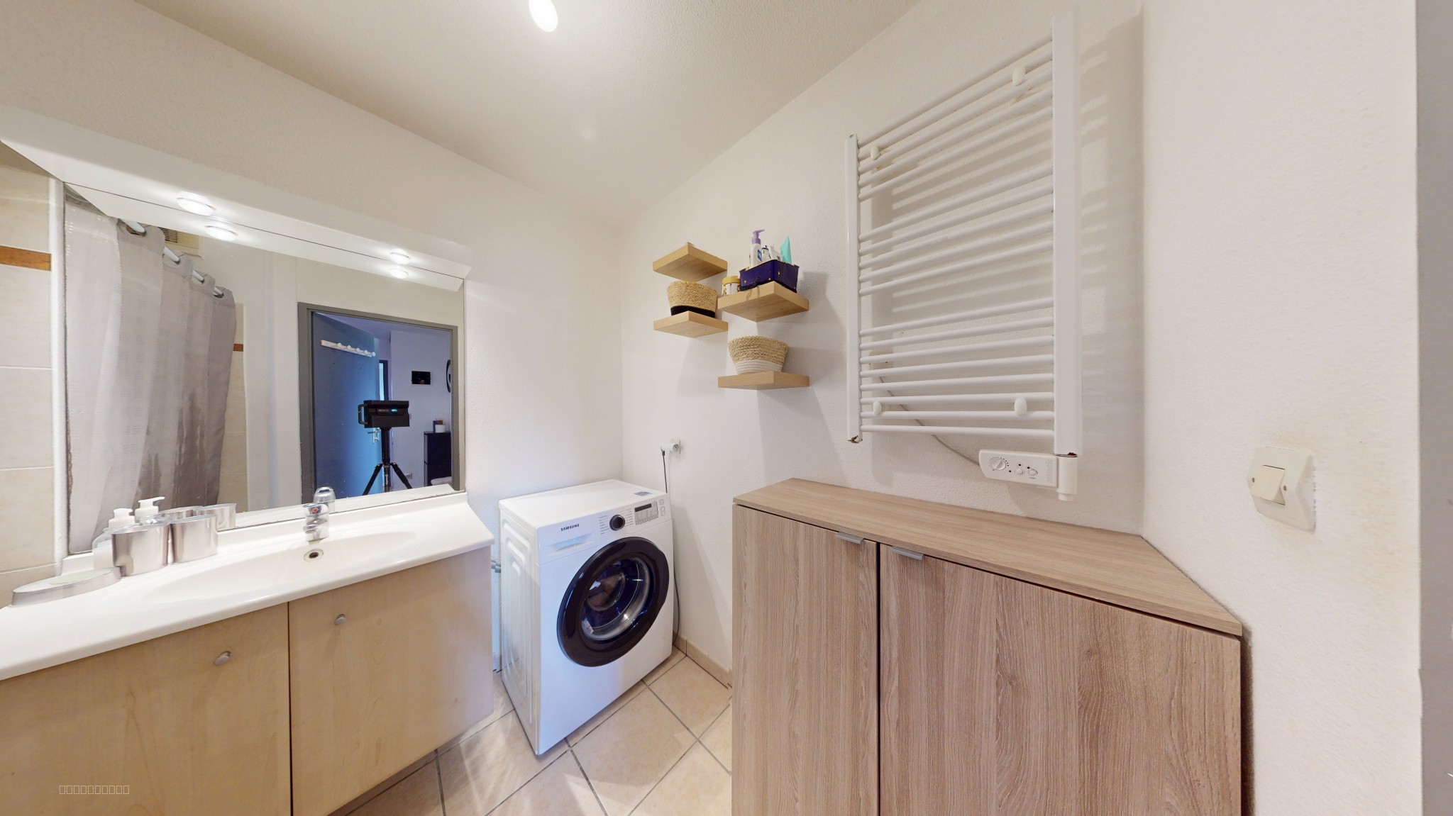 APPARTEMENT T.3 AVEC GARAGE ET PARKING A SAINT-MARTIN-DU-TOUCH. — photo 18