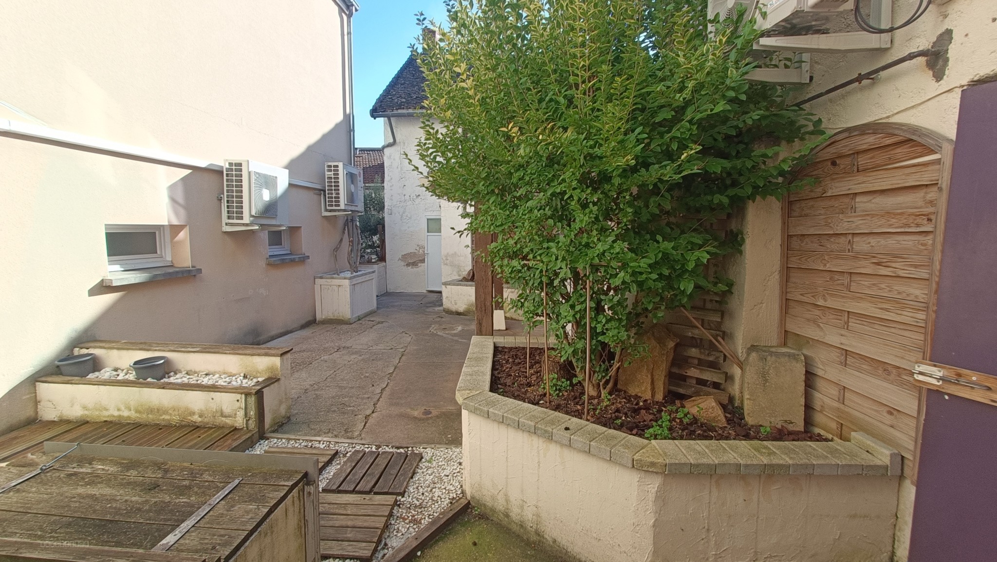 IMMEUBLE CENTRE SAINT MARCEL A VENDRE — photo 2