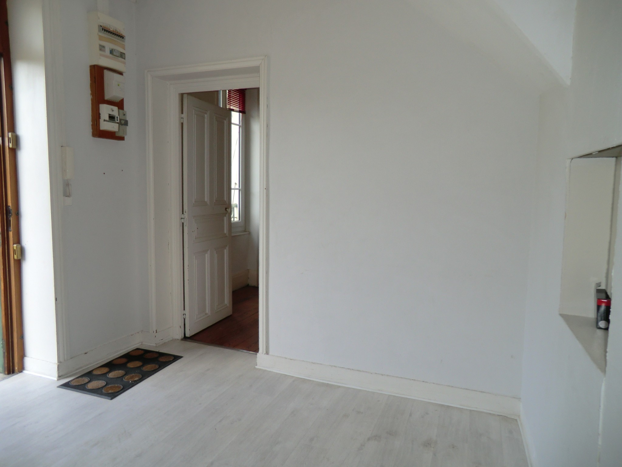 À louer   Grand appartement F4 lumineux   15 Rue du Colonel Denfert — photo 4