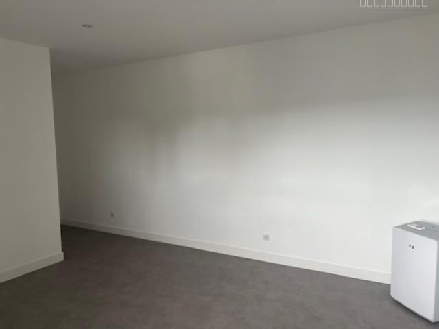 LOCAL 360 M2 ZONE COMMERCIALE — photo 7