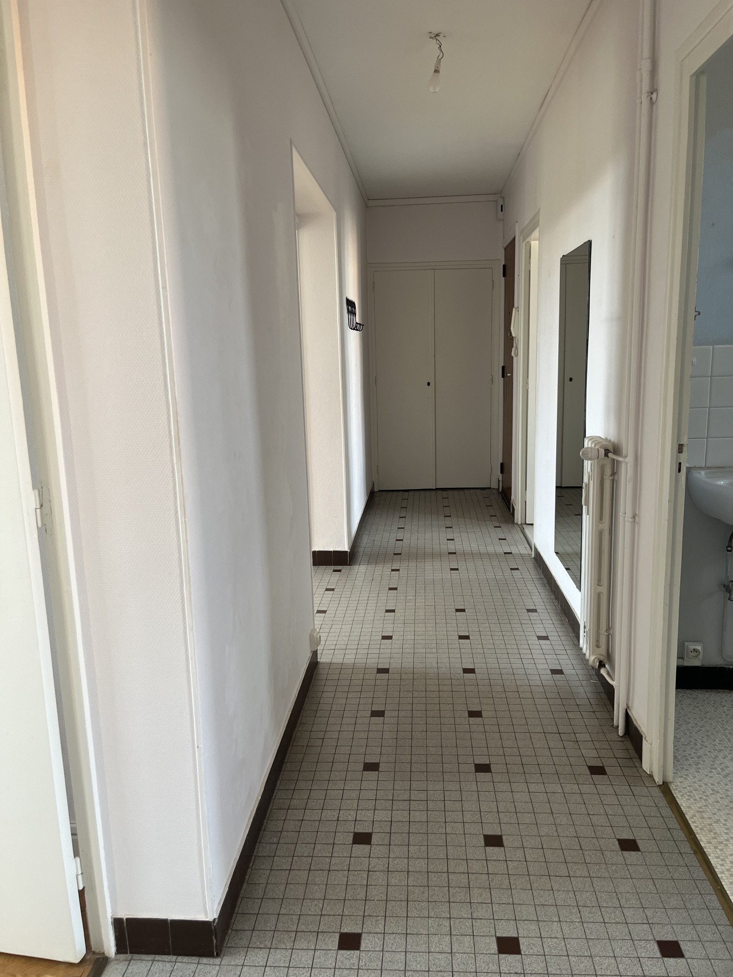 A Louer - Appartement T3 lumineux - 26 Place Mathias — photo 11