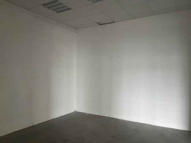 LOCAL 360 M2 ZONE COMMERCIALE — photo 12