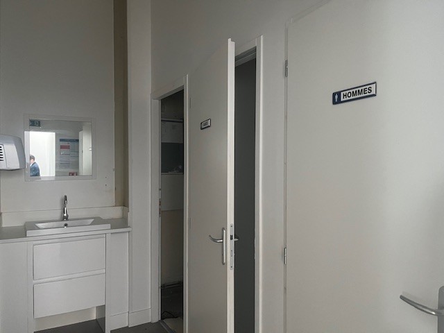 LOCAL 360 M2 ZONE COMMERCIALE — photo 14