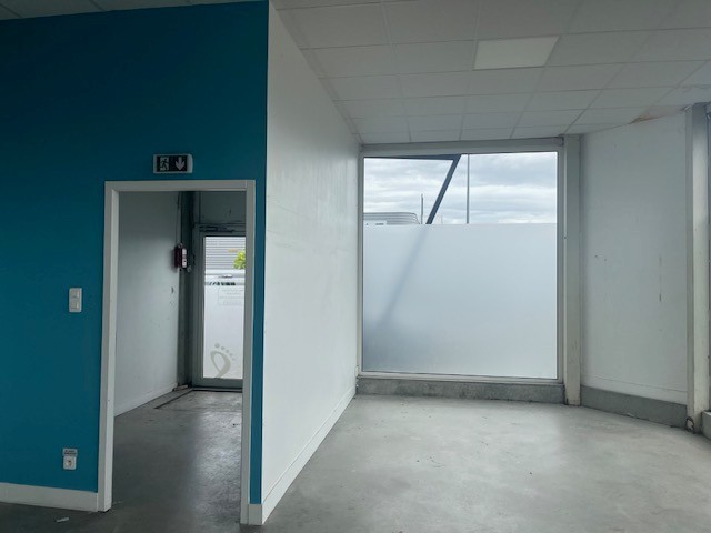 LOCAL 360 M2 ZONE COMMERCIALE — photo 13