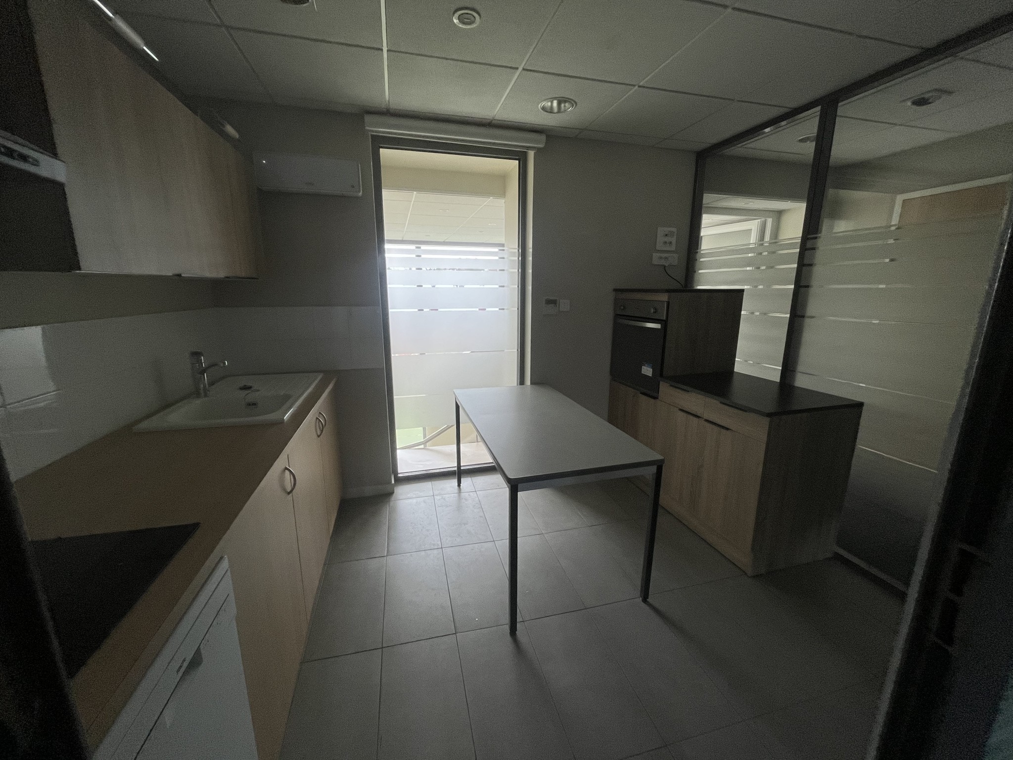 À louer : Appartement T3 atypique de 85,82 m2   1 Rue Louise Michel, Saint-Marcel (près de Chalon-sur-Saône) — photo 4