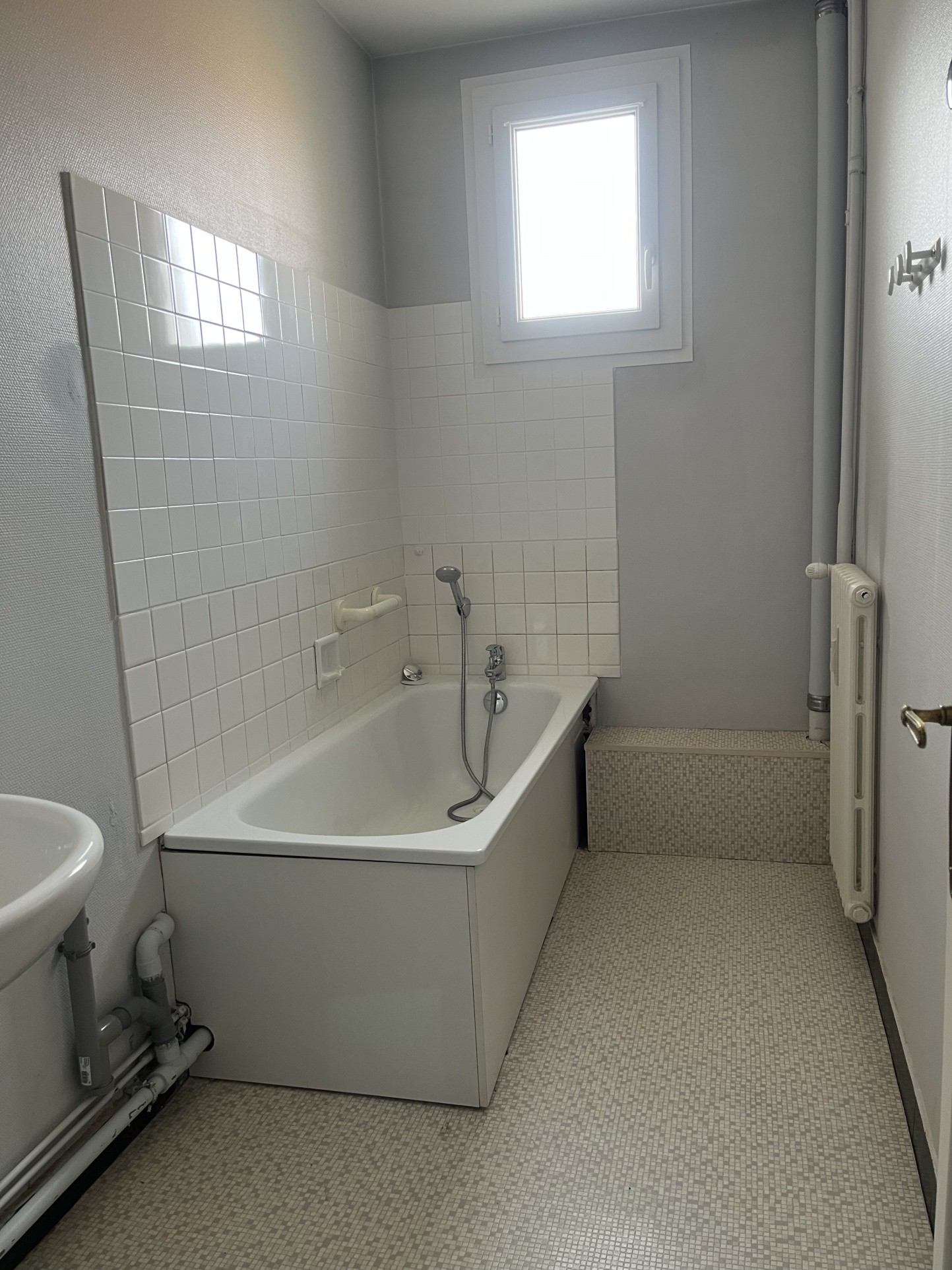 A Louer - Appartement T3 lumineux - 26 Place Mathias — photo 13