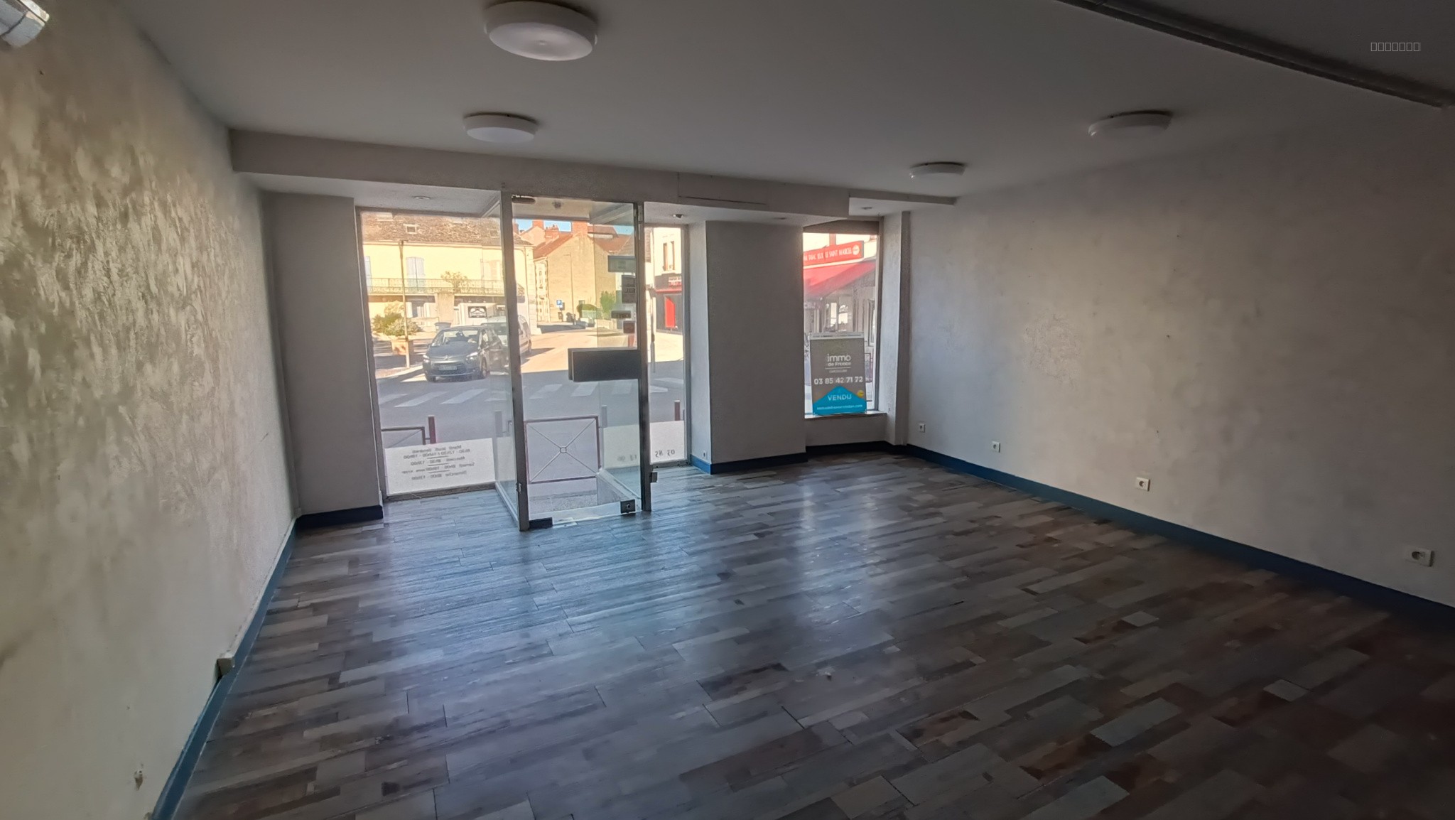 IMMEUBLE CENTRE SAINT MARCEL A VENDRE — photo 11