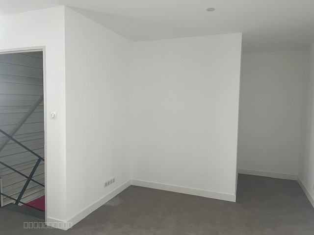 LOCAL 360 M2 ZONE COMMERCIALE — photo 8
