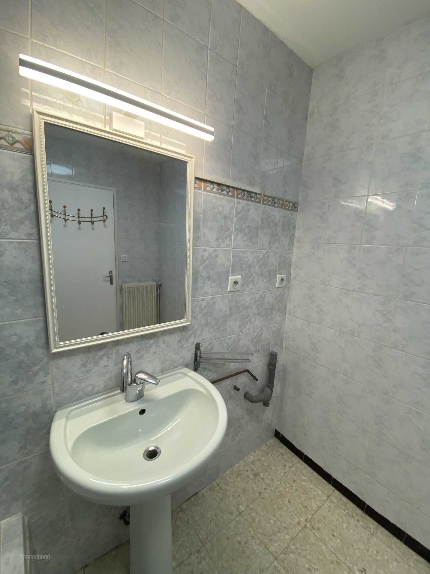 T3 lumineux en RDC avec jardin privatif   Frontignan — photo 10