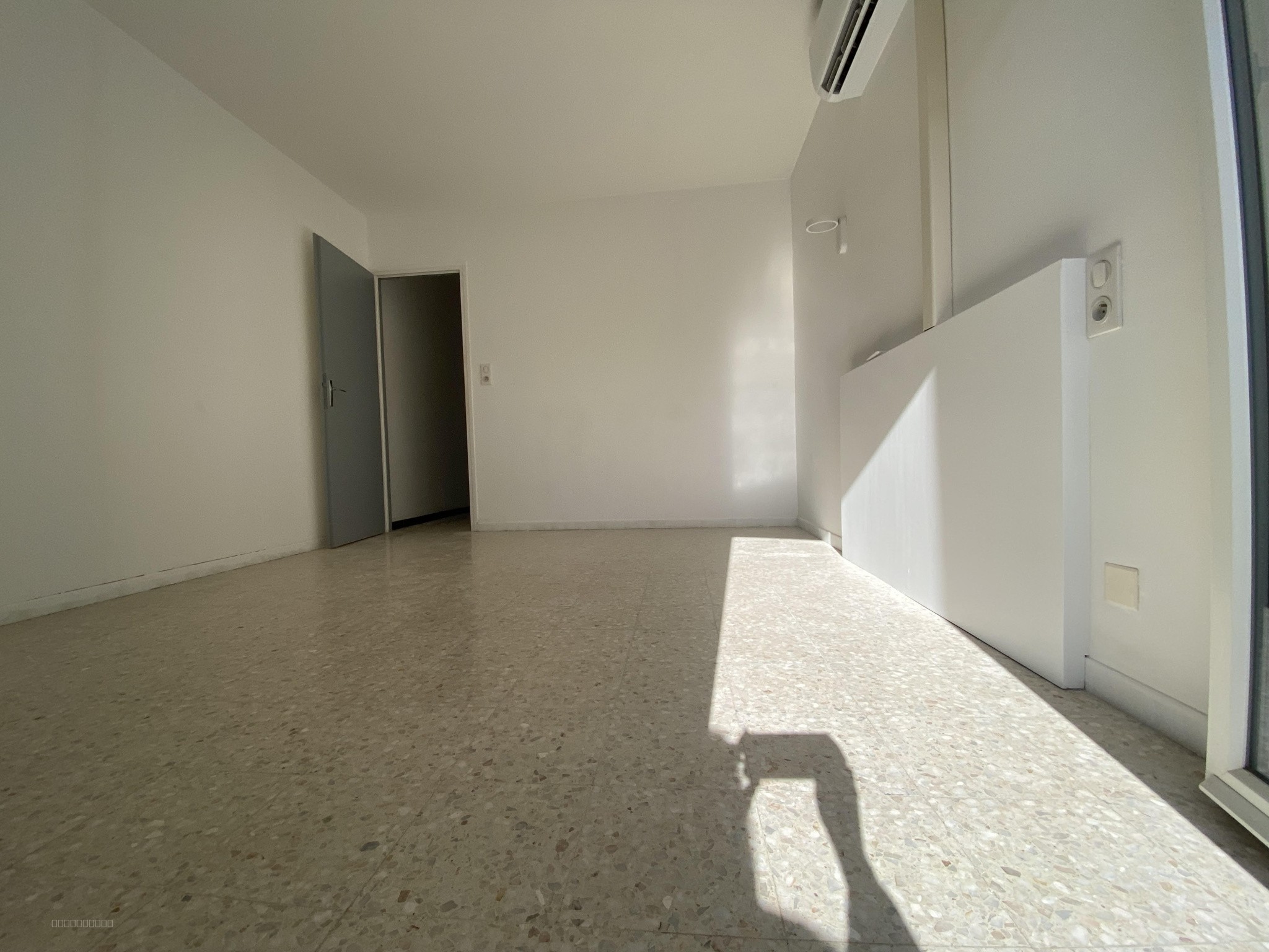 T3 lumineux en RDC avec jardin privatif   Frontignan — photo 12