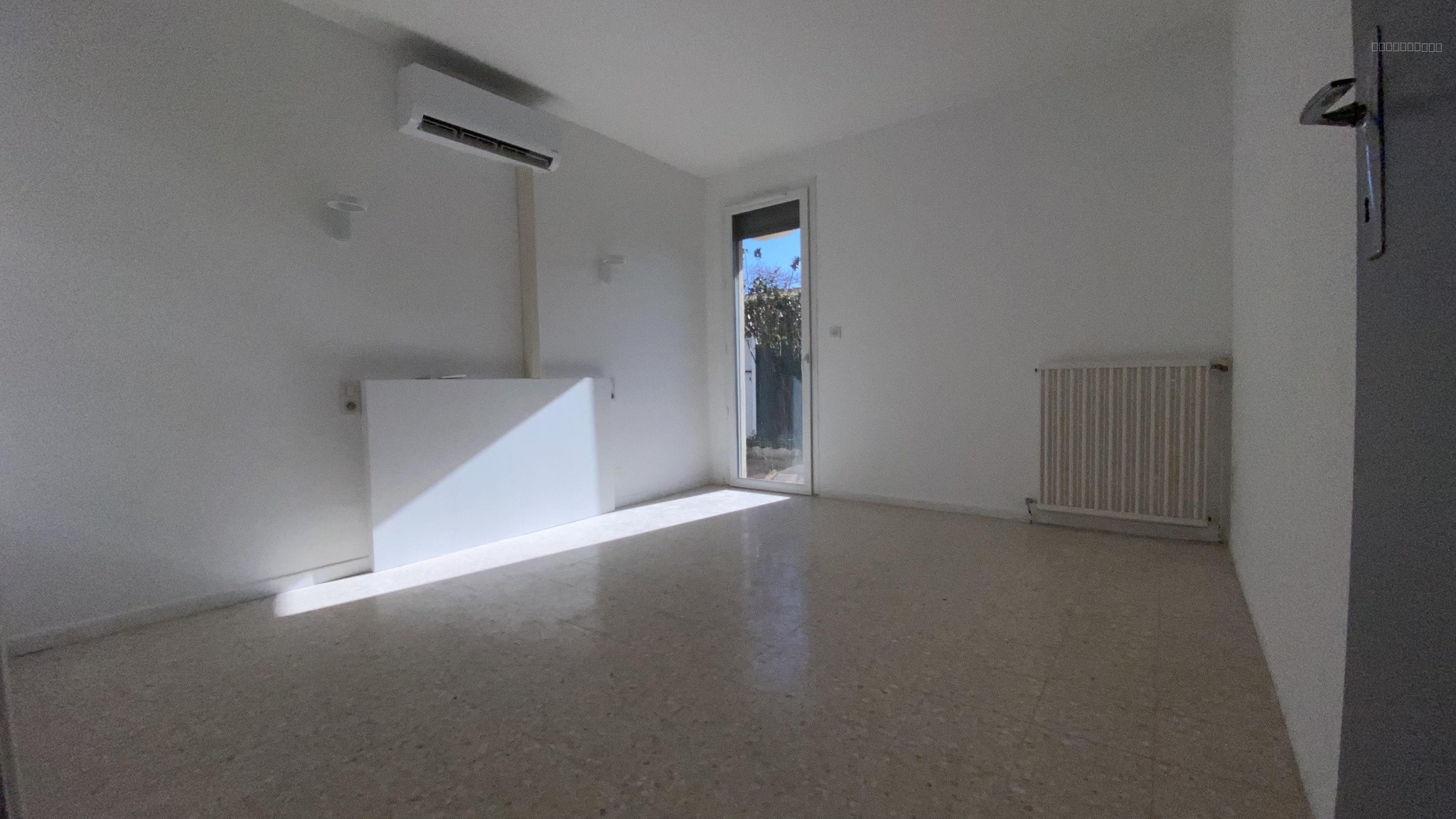 T3 lumineux en RDC avec jardin privatif   Frontignan — photo 11
