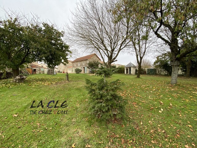 MAISON ANCIENNE RENOVEE — photo 9