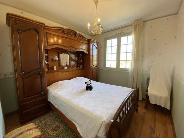 PAVILLON SUR SOUS-SOL SEMI-ENTERRE — photo 4