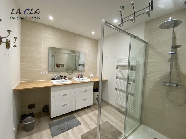 MAISON ANCIENNE RENOVEE + 2 GITES — photo 6