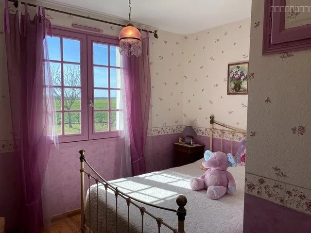 PAVILLON SUR SOUS-SOL SEMI-ENTERRE — photo 5