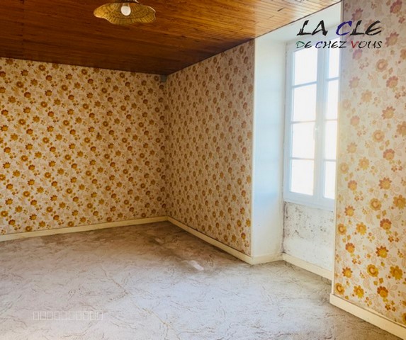 MAISON ANCIENNE A RENOVER — photo 4