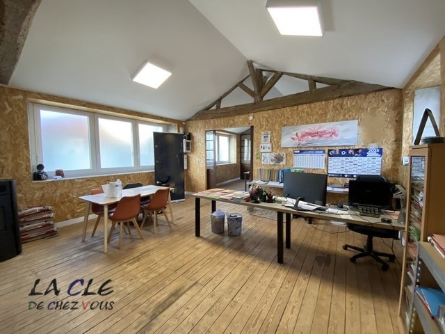 LOCAL PROFESSIONNEL — photo 2