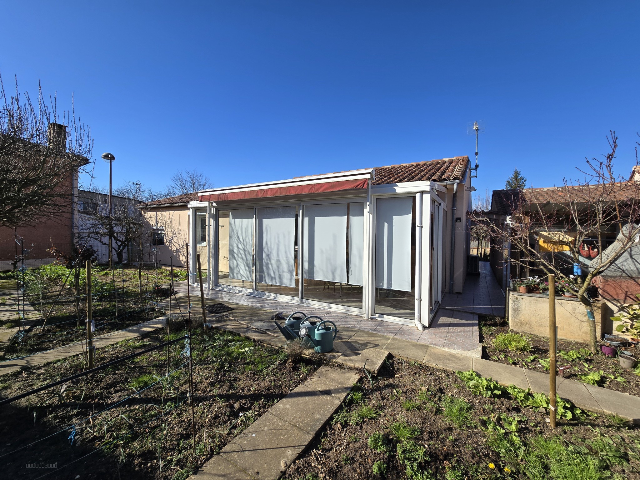 Salon lumineux — maison à vendre à Marssac sur tarn — 9 m²