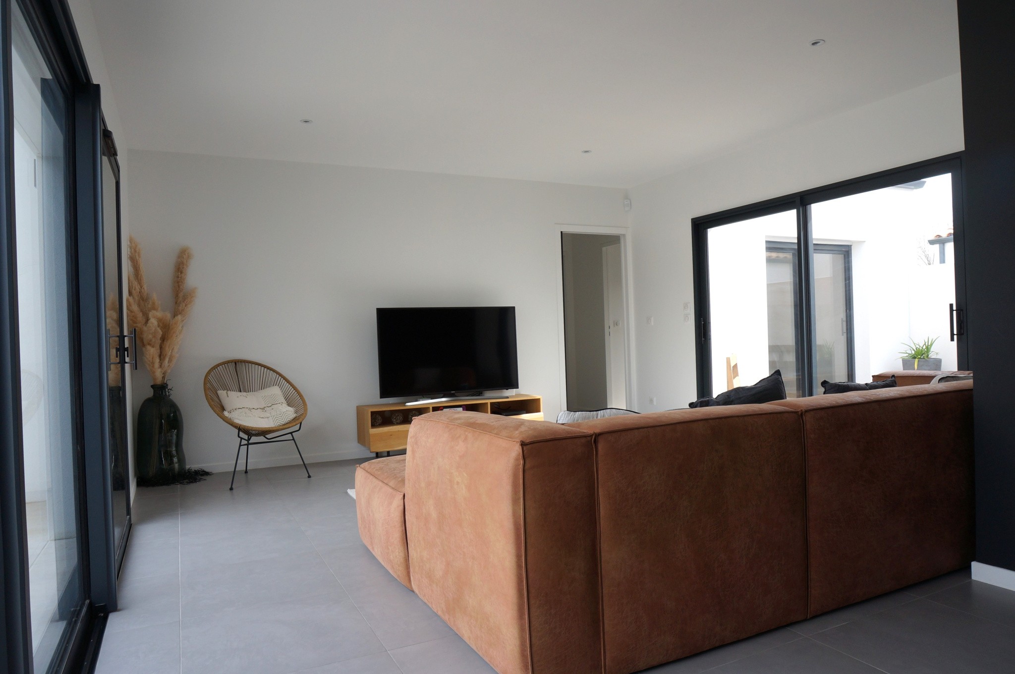 Villa moderne avec piscine — photo 10