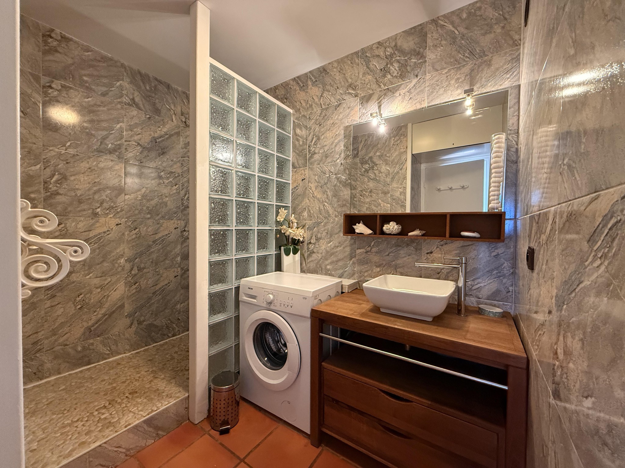 Appartement aperçu mer avec plage et piscine — photo 8