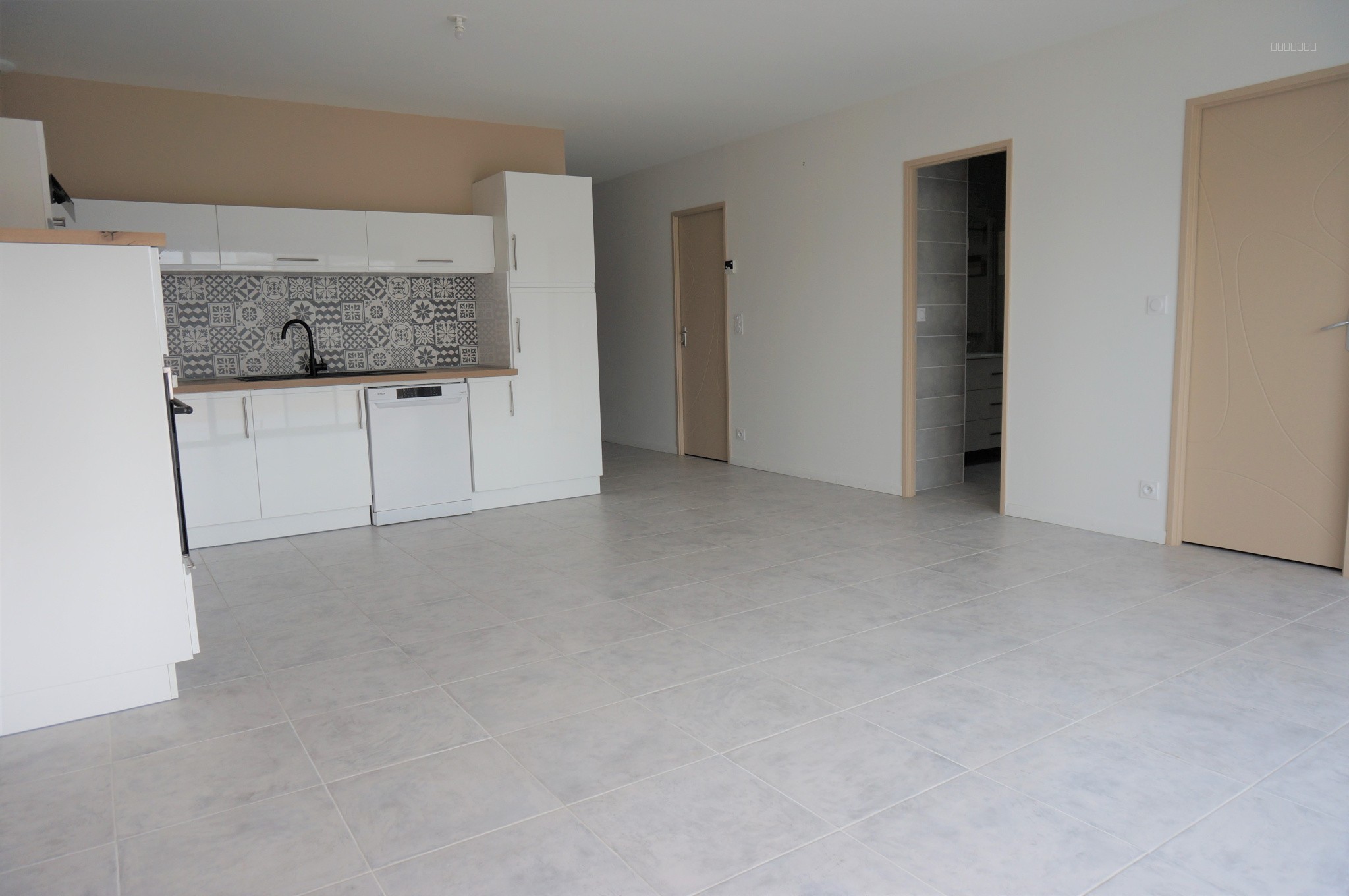 Maison récente (2021) de plain-pied, proche commerces et plage. — photo 5