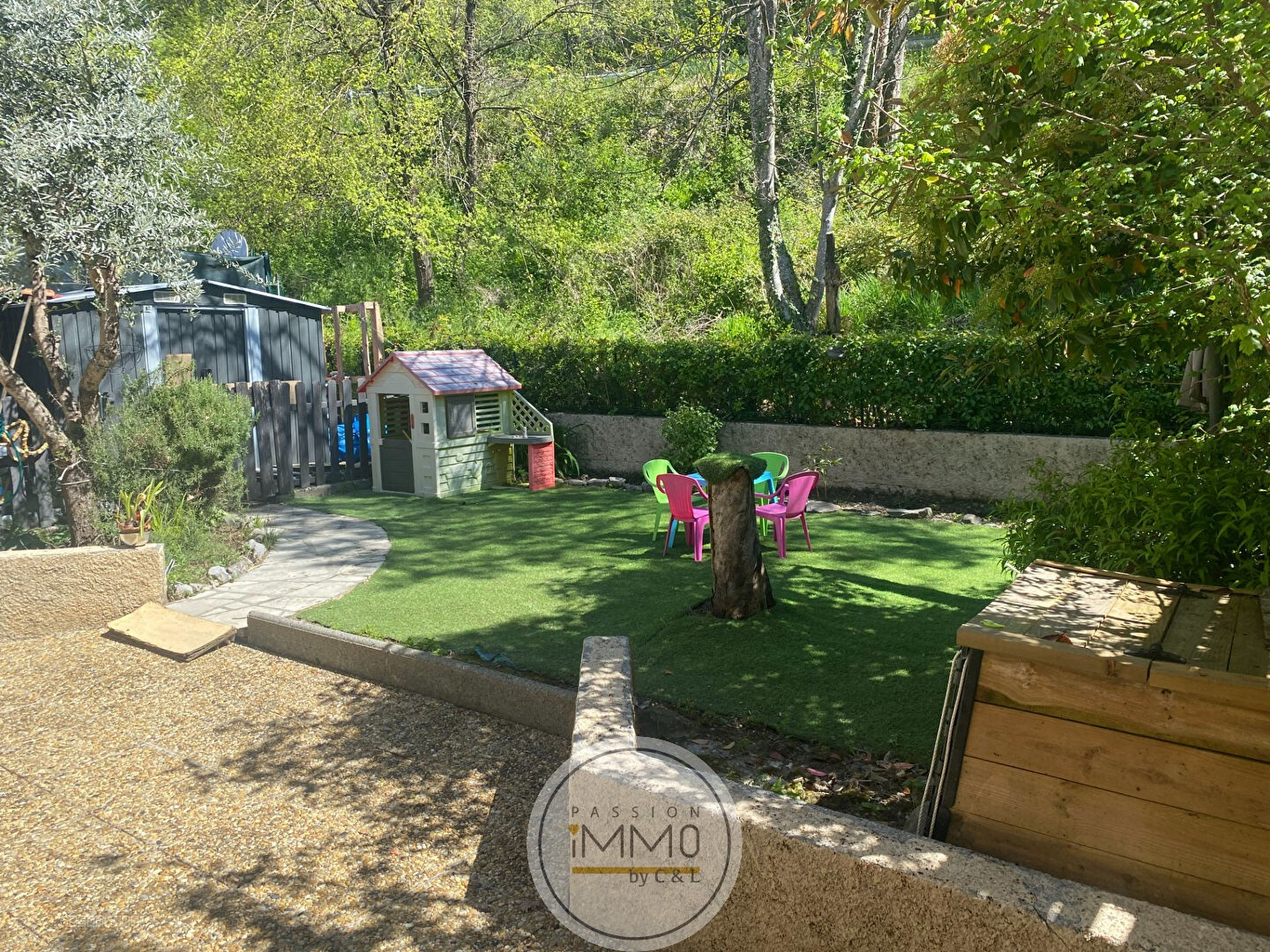 Maison quartier résidentiel, garage et jardin, Digne-Les-Bains — photo 4