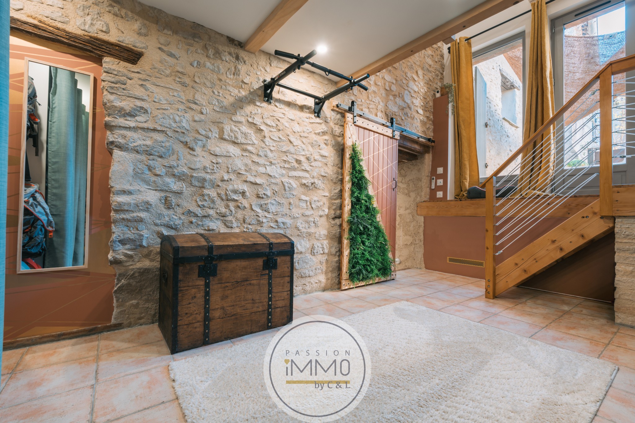Maison de 120m2 en plein de charme, en plein coeur de village. — photo 13