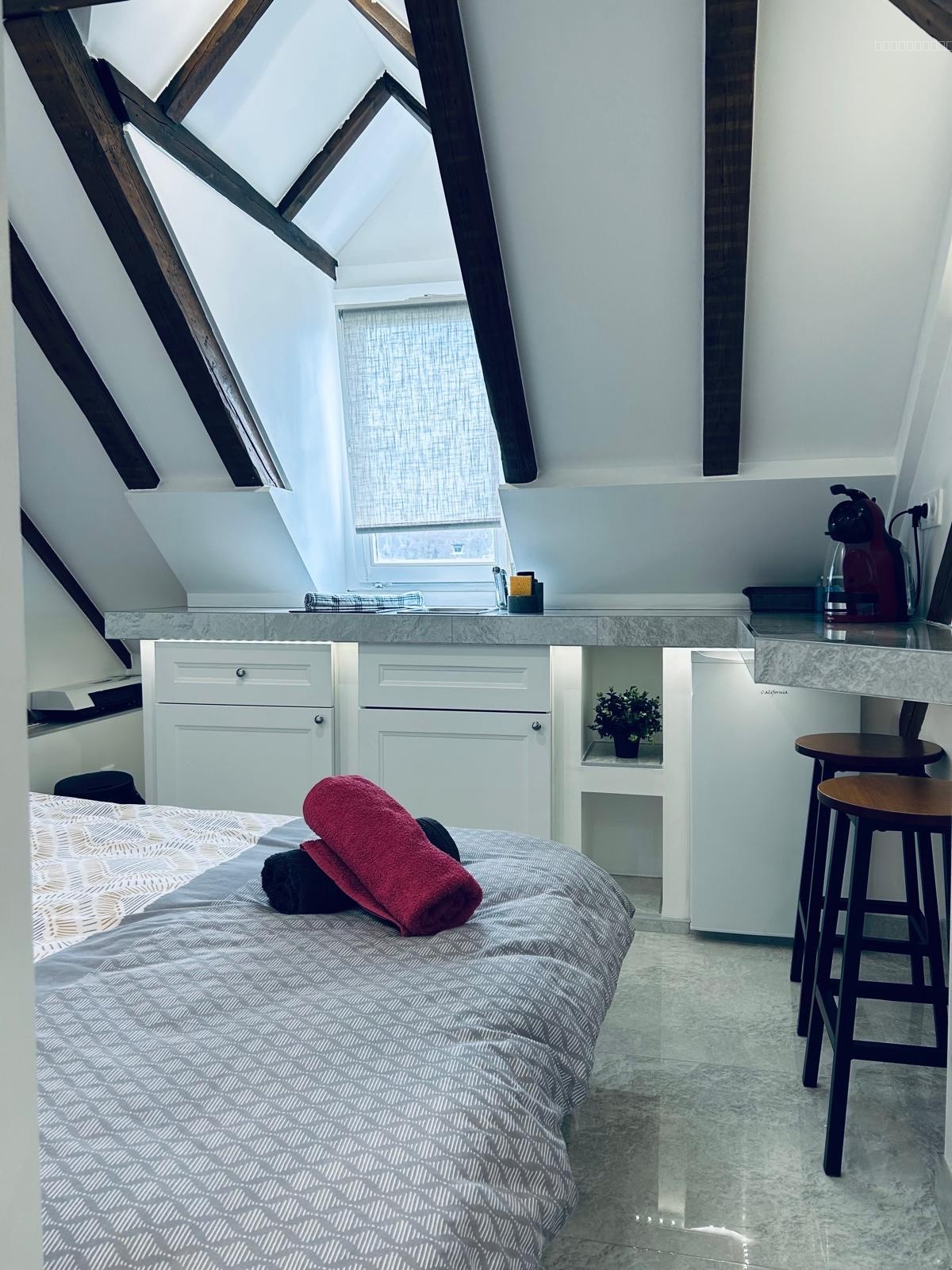 Lumineux studio emplacement premium — photo 3
