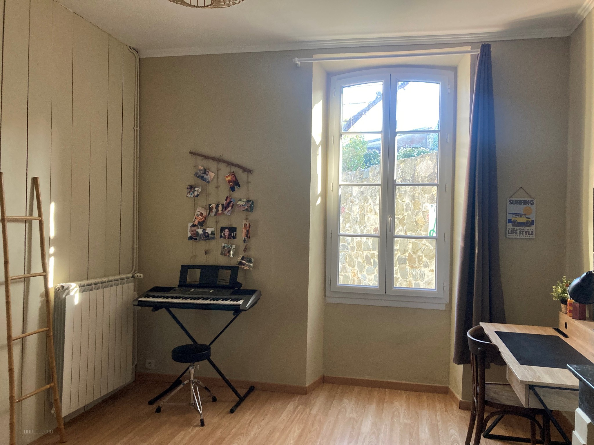 Carcassonne sud, dans un village tous commerces, belle maison vigneronne entièrement rénovée avec garages et p — photo 14