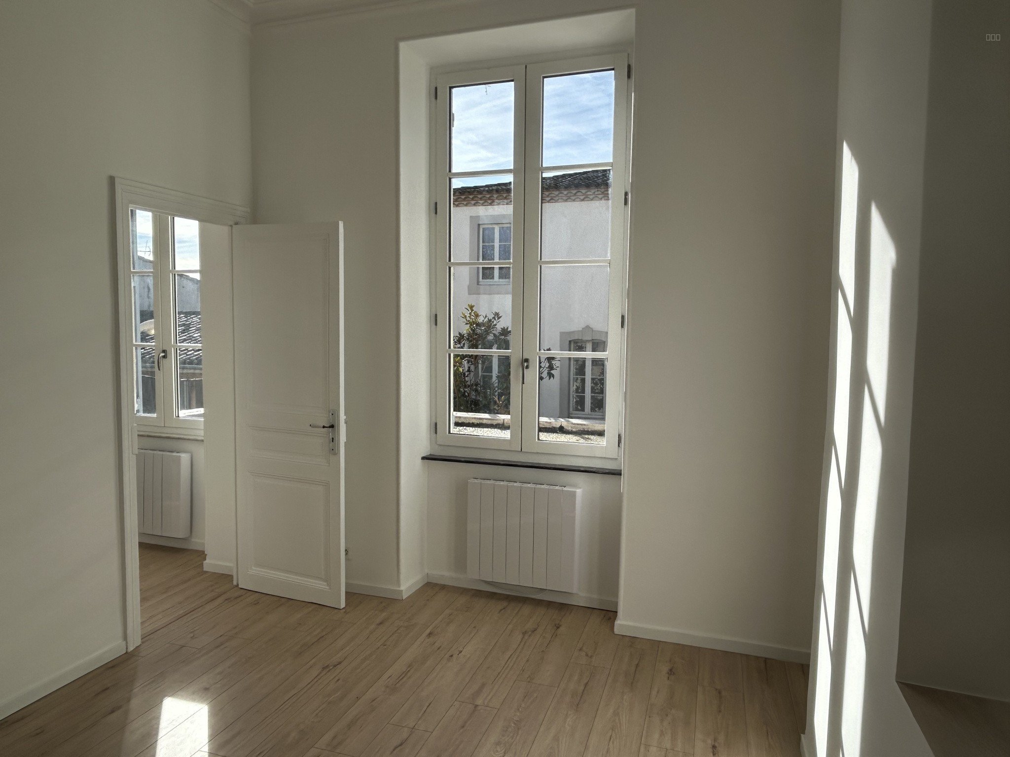REFAIT A NEUF - CARCASSONNE - T3 -  - PARKING AERIEN — photo 9